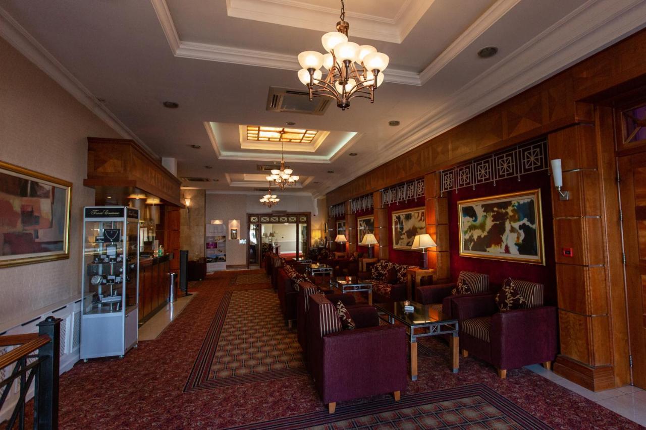 Hotel Hamlet Court