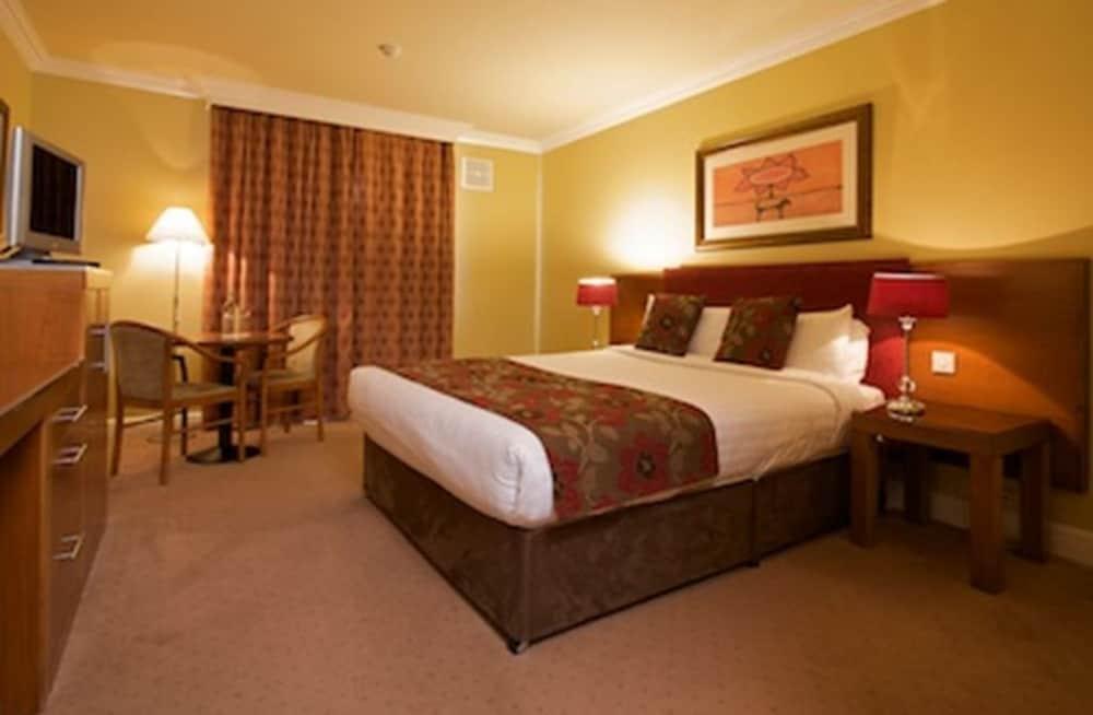 Hotel Hamlet Court 3*